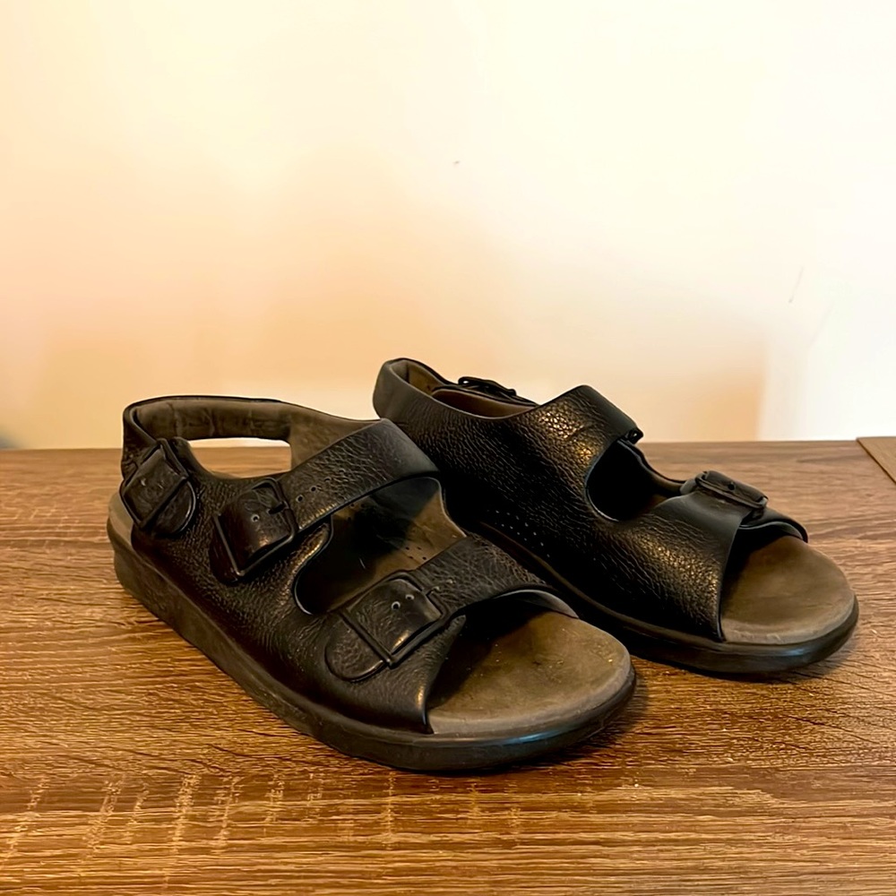 SAS black sandal 8 leather shoes with buckles